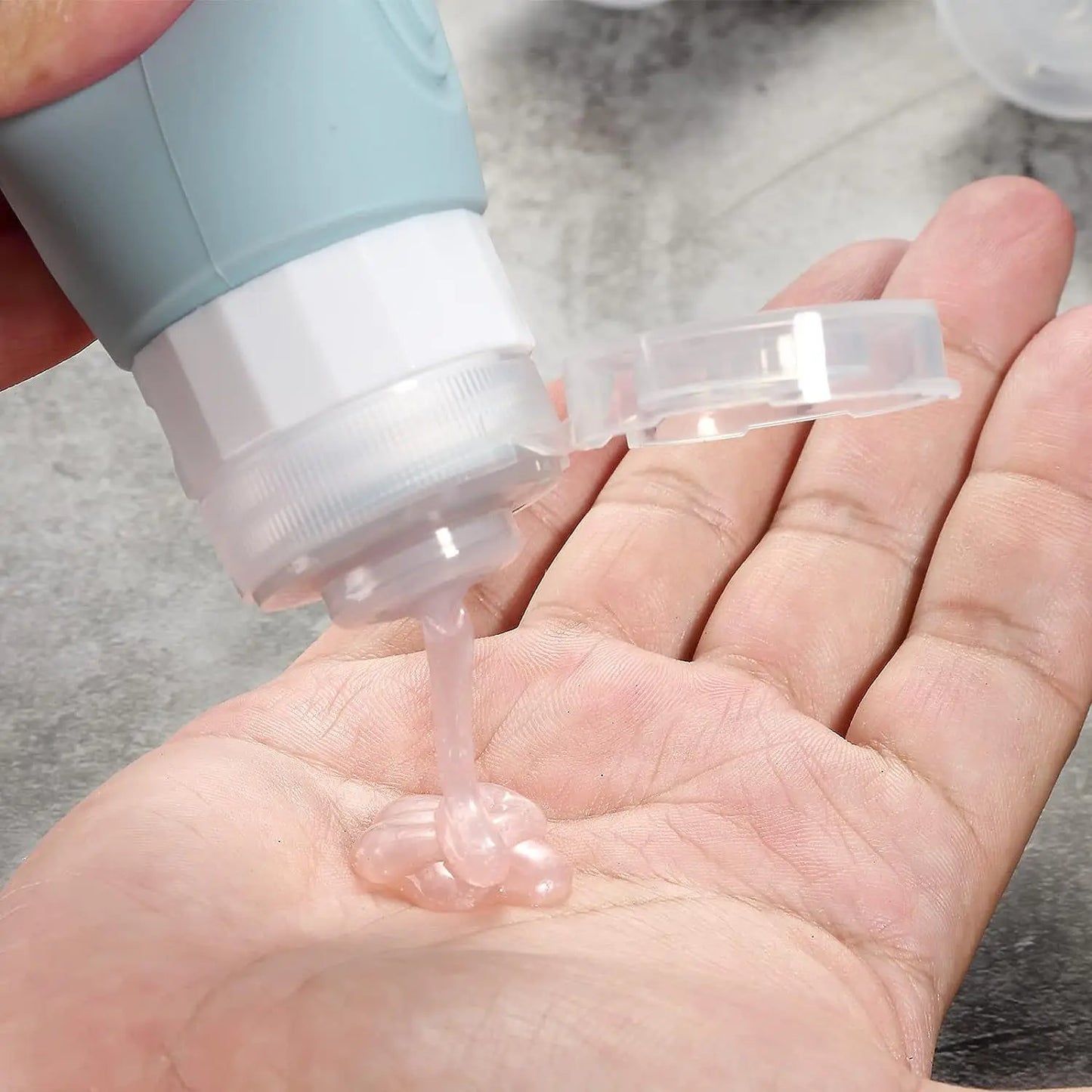 The Venturio Travel Bottles for Toiletries: 100ml Leak-Proof Refillable Set